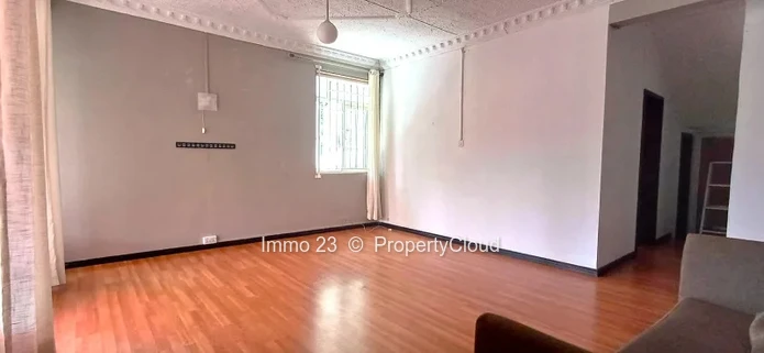 Office - 15.6m2 - Moka - Ref. BU98475LO