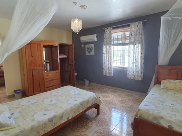 3 Bedroom Building