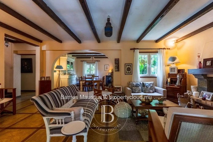 FLOREAL - Charming & Cozy Family Home - 4 bedrooms