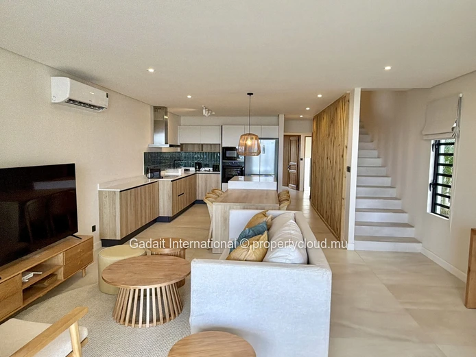 Beachfront Duplex in Black River – with Stunning Ocean Views & Spectacular Sunsets