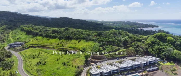 Land for Sale – Breathtaking Lagoon & Mountain Views