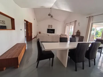 4 Bedroom Villa