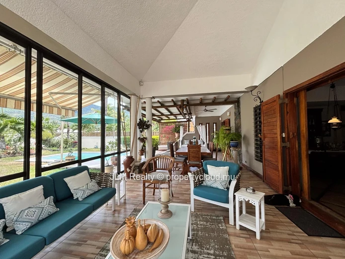 Spacious Villa with Pool, Garden and Mountain View for Sale in a Secure Estate – Petite Rivière Noire, Mauritius