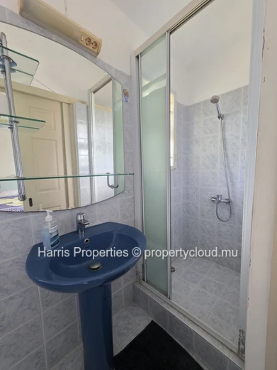 Magnifique appartement au premier étage à louer à Péreybère