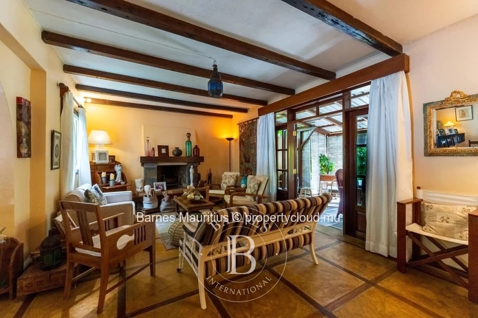 FLOREAL - Charming & Cozy Family Home - 4 bedrooms
