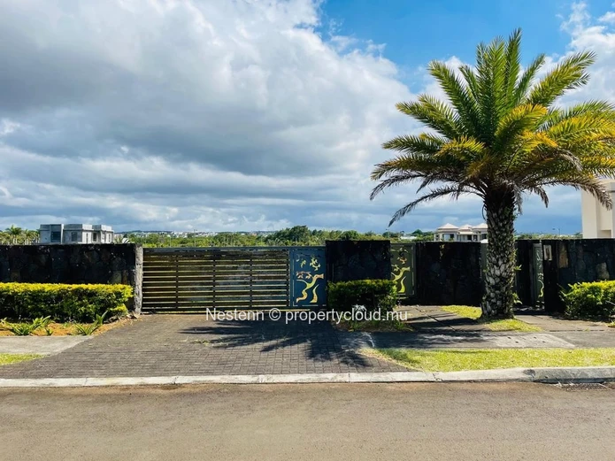 Sought-after residential plot of 638m2