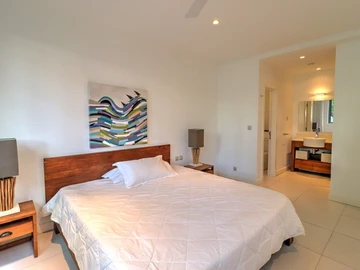 4 Bedroom Apartment