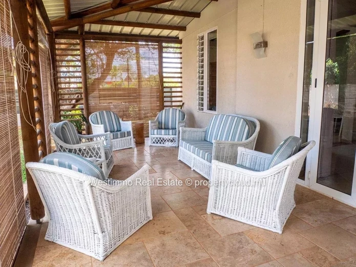 Maison familiale de plain-pied avec piscine et vue Tourelle à Tamarin
