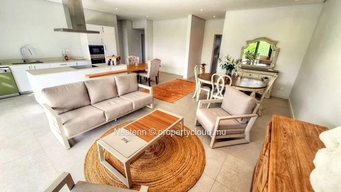 Superbe penthouse flambant neuf de 3 chambres