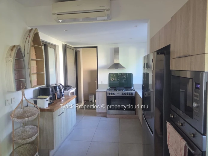 3-Bedroom PDS Villa with Private Pool and Office in Mauritius