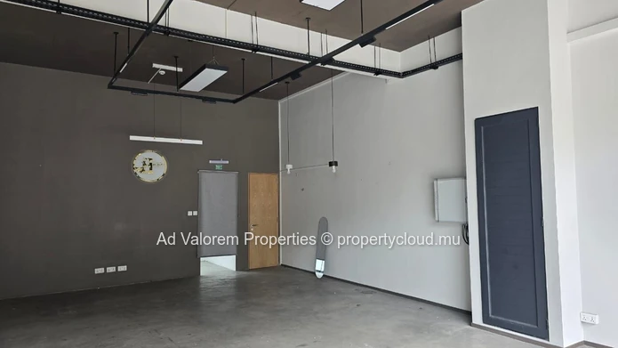 Commercial Space for Rent – La Preneuse, Black River