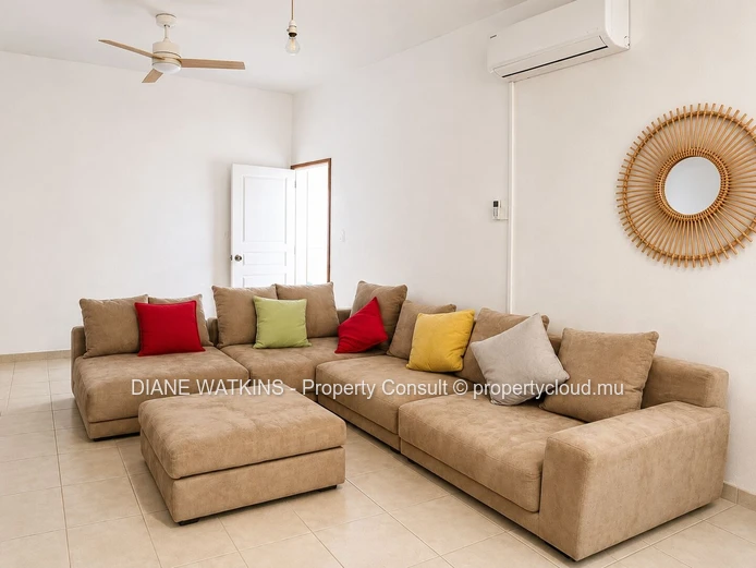 Beachfront 4-Bedroom House for Rent in Tamarin