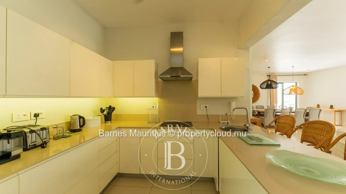 GRAND BAIE - Ultra-Luxury Penthouse - 3 Bedrooms