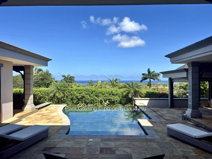 Élégante Villa de 4 Chambres avec Vue Spectaculaire sur l’Océan à Heritage Villas Valriche