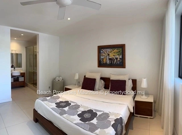 Stunning Waterfront Apartment at La Balise Marina, Black River