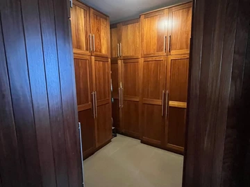 4 Bedroom Apartment