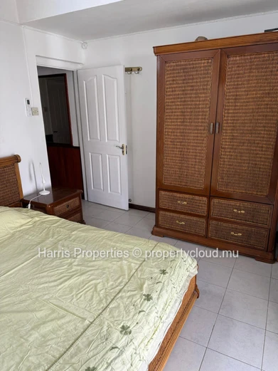 Beautiful Triplex for Rent in Pereybere