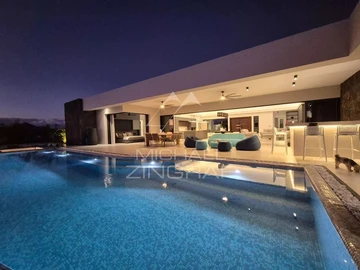 4 Bedroom Villa