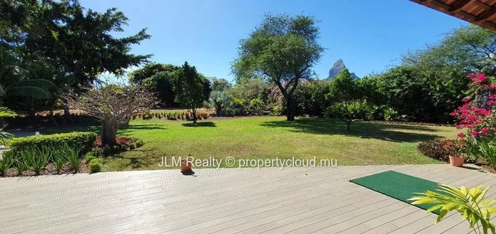 5-bedroom luxury villa for sale at the Tamarina Golf Estate in Tamarin, Mauritius