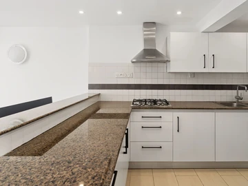 4 Bedroom Townhouse, Duplex