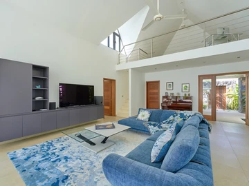 4 Bedroom Villa
