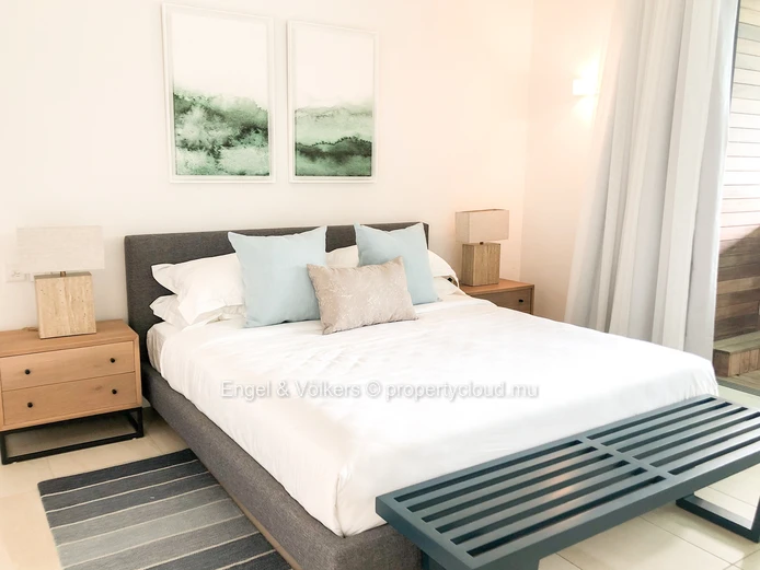 Fully Furnished 3-Bedroom Apartment with direct beach access