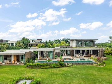 4 Bedroom Villa