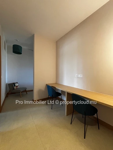 Discover this brand new spacious apartment located in one of the most sought-after morcellements of Belle Vue O Petit...