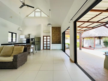 4 Bedroom Villa
