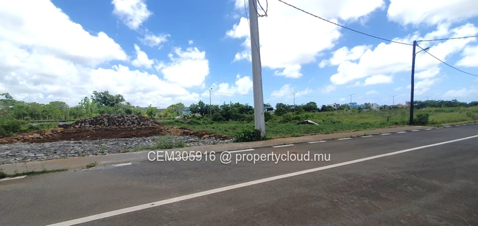Terrain Commercial et Résidentiel à Vendre – Lotissement Rose Belle | 10,75 Perches 