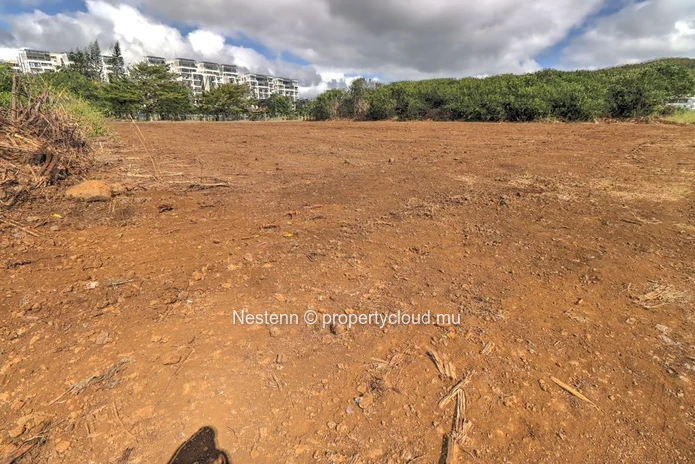 Residential & commercial/residential Plot of 4220.77 