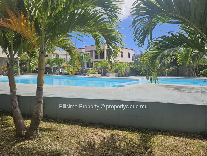 3-bedroom triplex for rent in Grand Baie