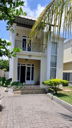 Maison 2 chambres avec jardin a mon Choisy