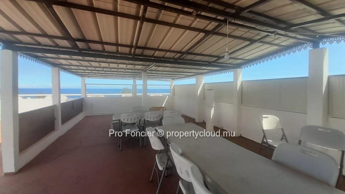 Bloc of apartments for sale in Flic-En-Flac - Exceptional Opportunity Not to Be Missed! 