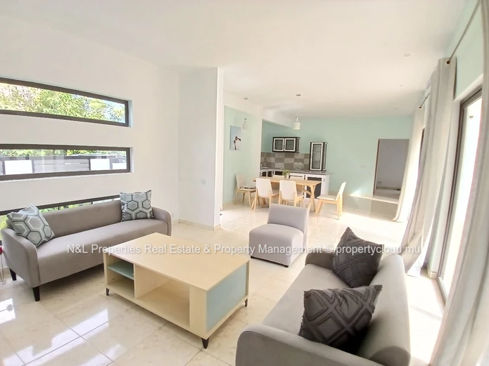  A Vente - Maison exquise à Pointe aux Biches | MUR 11.5M 