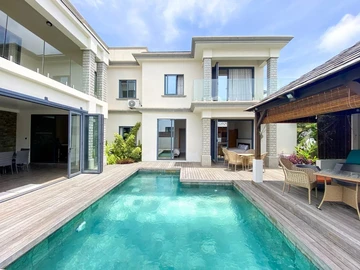 5 Bedroom Villa