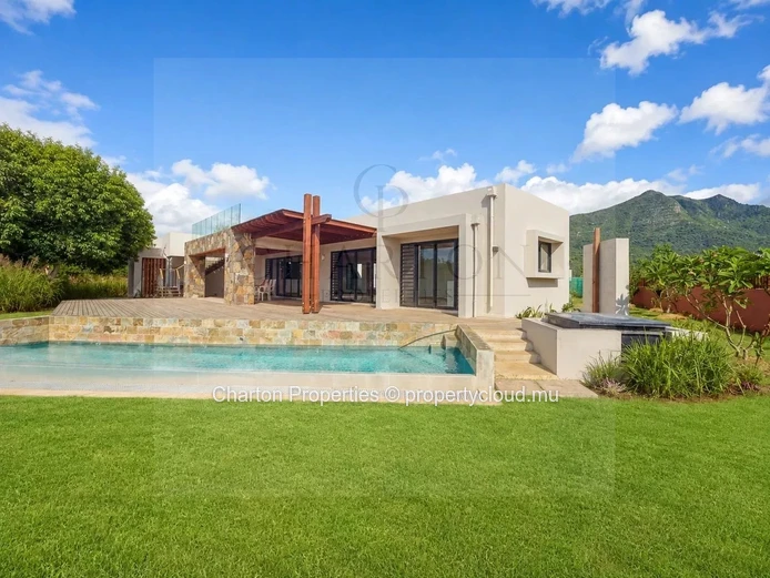 Villa d’exception de 4 chambres avec vue panoramique sur la baie de Tamarin