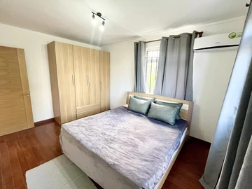 4 Bedroom Villa