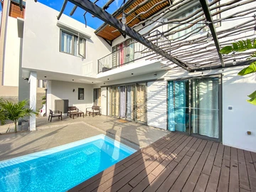 4 Bedroom Villa