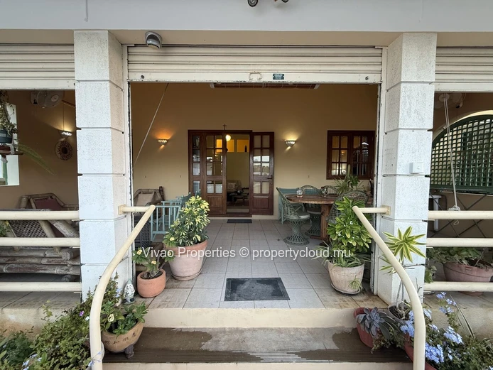 Maison meublée 2 chambres avec piscine à louer à Tamarin