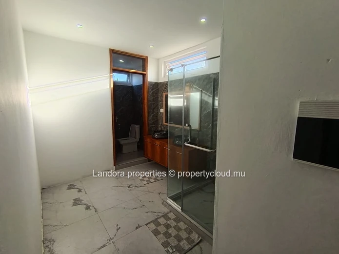 Fully Furnished Villa with Swimming Pool for Sale in Pereybere