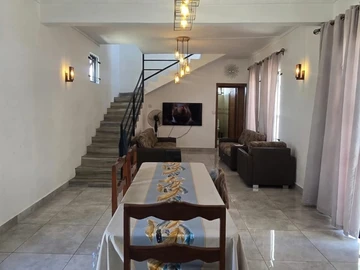 5 Bedroom Villa