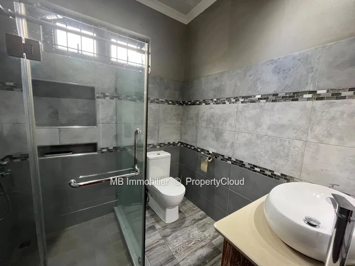 Belle maison de 4 chambres en location.