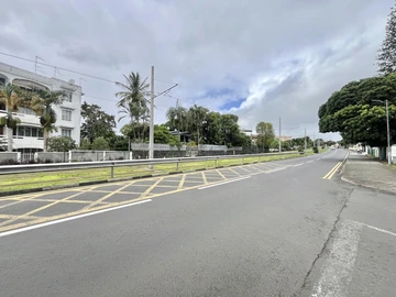 Strategic office space with high visibility on a corner plot in Quatre Bornes