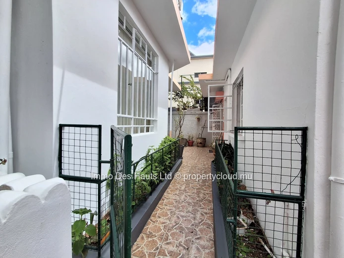 Maison de 3 chambres meublé en location long terme Rose Hill 