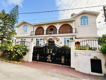 Maison de 6 Chambres