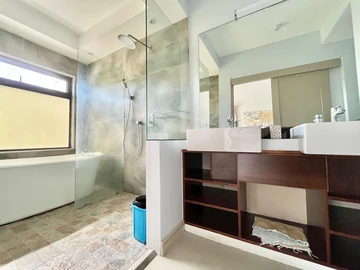 3 Bedroom Townhouse, Duplex