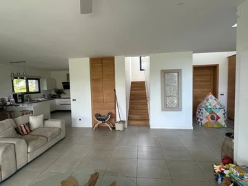 4 Bedroom Villa