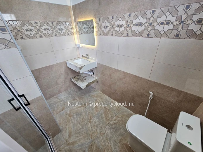 Duplex moderne et neuf de 3 chambres 