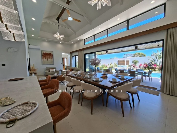 Grand Baie – Maison à vendre – Pam Golding Mauritius
